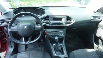 Peugeot 308 1,2i - 8