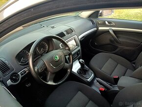 ŠKODA OCTAVIA SCOUT 2.0 TDI 4X4 XENON TOP NADHERNE - 8