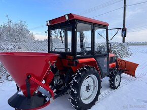 Japonský traktor KUBOTA GL 21 Diesel 3 válec, 21HP - 8