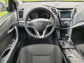 HYUNDAI i40 1.7 CRDi automat model 2012 - 8