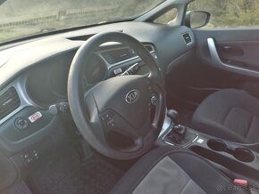 Kia ceed 1,4 benzín - 8