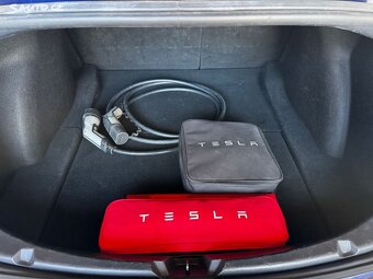 Tesla Model 3, Long Range, SoH 87%, s DPH 21400,- EUR - 8