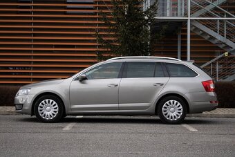 Škoda Octavia Combi 2.0 STYLE - 8