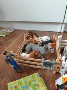 Schleich mini farma - 8