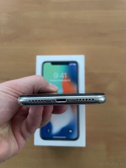 Predám Apple iPhone X 64GB - 8