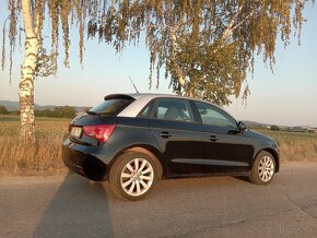 AUDI   A1 - 8