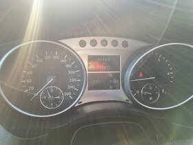 Mercedes R 320cdi 6-miestny - 8