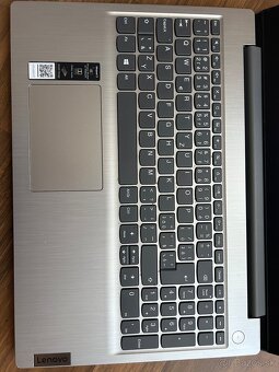 Notebook Lenovo Ideapad 3 - 8