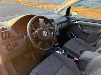 Volkswagen Touran 1.9 TDI DSG - 8