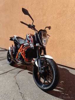 KTM Duke 690 - 8