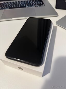 iPhone 11 64GB - čierny - 8