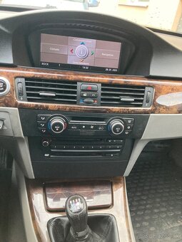 BMW e90 320d 130kw - 8