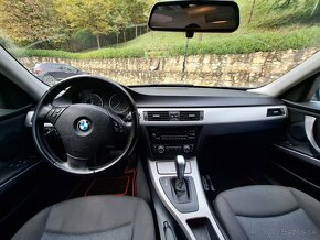 BMW 320D Touring A/T - 8