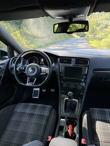 Volkswagen Golf GTD 2.0 TDi - 8