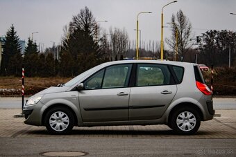 Renault Mégane Scenic - 8