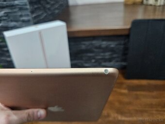 Apple Ipad 8.gen 128GB ružový (krabica + obal) aj VYMENA - 8