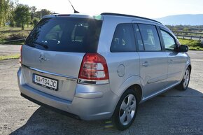 Opel Zafira 1.7 DTJ Essentia - 8