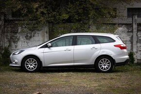 Ford Focus Kombi 1.0 SCTi 125k Titanium - 8