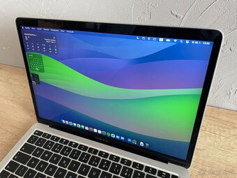 Apple MacBook Air 13" (2020) i3 1.1GHz 8GB 256GB Silver - 8