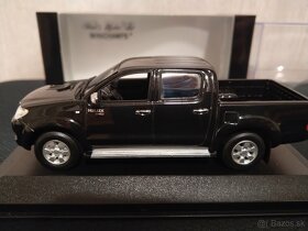 Toyota Hilux 1:43 minichamps model auta - 8