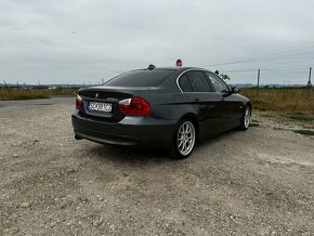 BMW E90 325d - 8