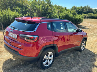 Jeep Compass 1.6 - 8