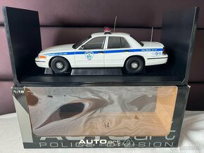 1:18 Autoart, POLICE - 8