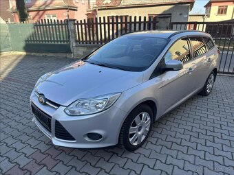 Ford Focus 1.6 77kW 2012 99632km 1.majitel serviska - 8