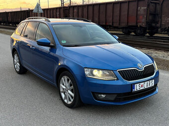 Škoda Octavia Combi 2.0 TDI DSG Elegance - 8