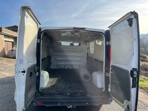 Renault Trafic 2.0 Dci  2010 - 8