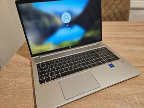 HP ProBook 450 G8 I5  strieborná - 8