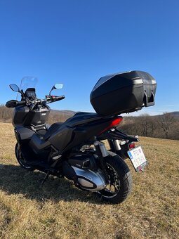 Honda ADV 350 - 8