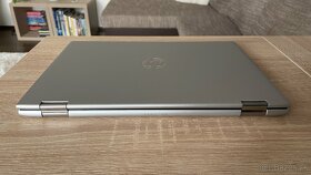 HP Pavillon x360 - 8