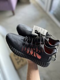 Yeezy Boost 350 V2 MONO CINDER - 8