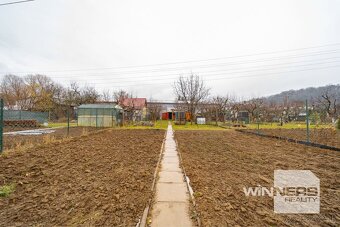 Pozemok s chatkou v záhradkarskej oblasti o rozlohe 400m2 - 8