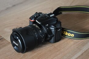 Nikon D5600 - wifi BT - dotyk. display AF VR objektiv 18-105 - 8