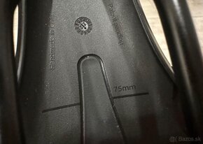 Predam sedlo znacky Fizik Aidon Terra X5 - 8