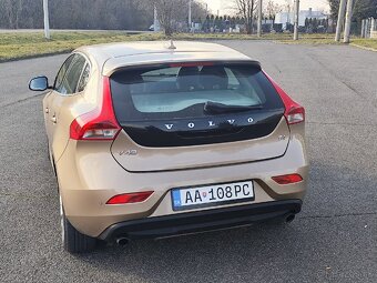 Volvo V40 t4 - 8