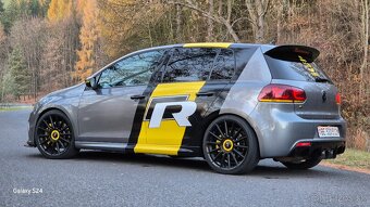 Volkswagen Golf 6R - 8