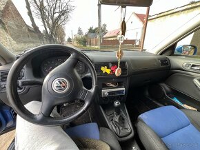 Volkswagen Golf Variant 1.4 - 8