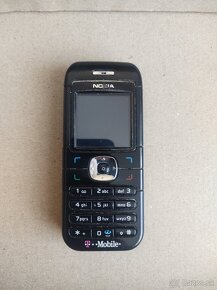 (33)  Mobilné telefóny Nokia - 8