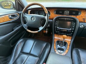 Jaguar XJ 8 4,2 Executive - 8