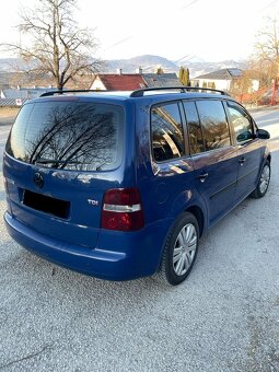 Volkswagen Touran 2.0 TDI Trendline - 8