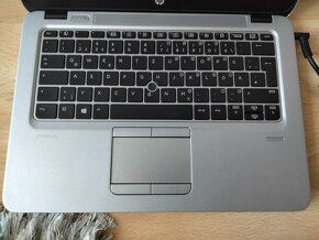 predám 12" HP elitebook / 4-jadrový procesor / 8gb ram / ssd - 8