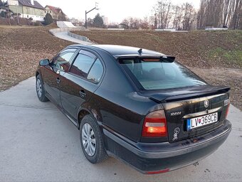 Škoda Octavia 1.8T 92kw Sedan - 8