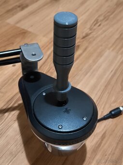 Predám Thrustmaster t 300 s pedálmi a príslušenstvom - 8