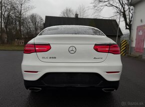 MERCEDES GLC COUPE AMG 250 - 8