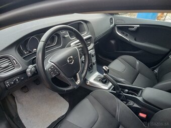 Volvo v 40 - 8