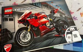 LEGO Technic 42107 Ducati Panigale V4 R - 8