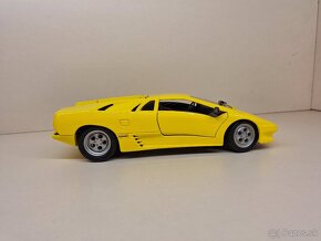 1:18 LAMBORGHINI DIABLO Ž - 8